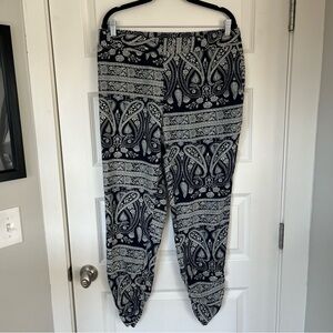 Stoosh Fun Flowy Pants